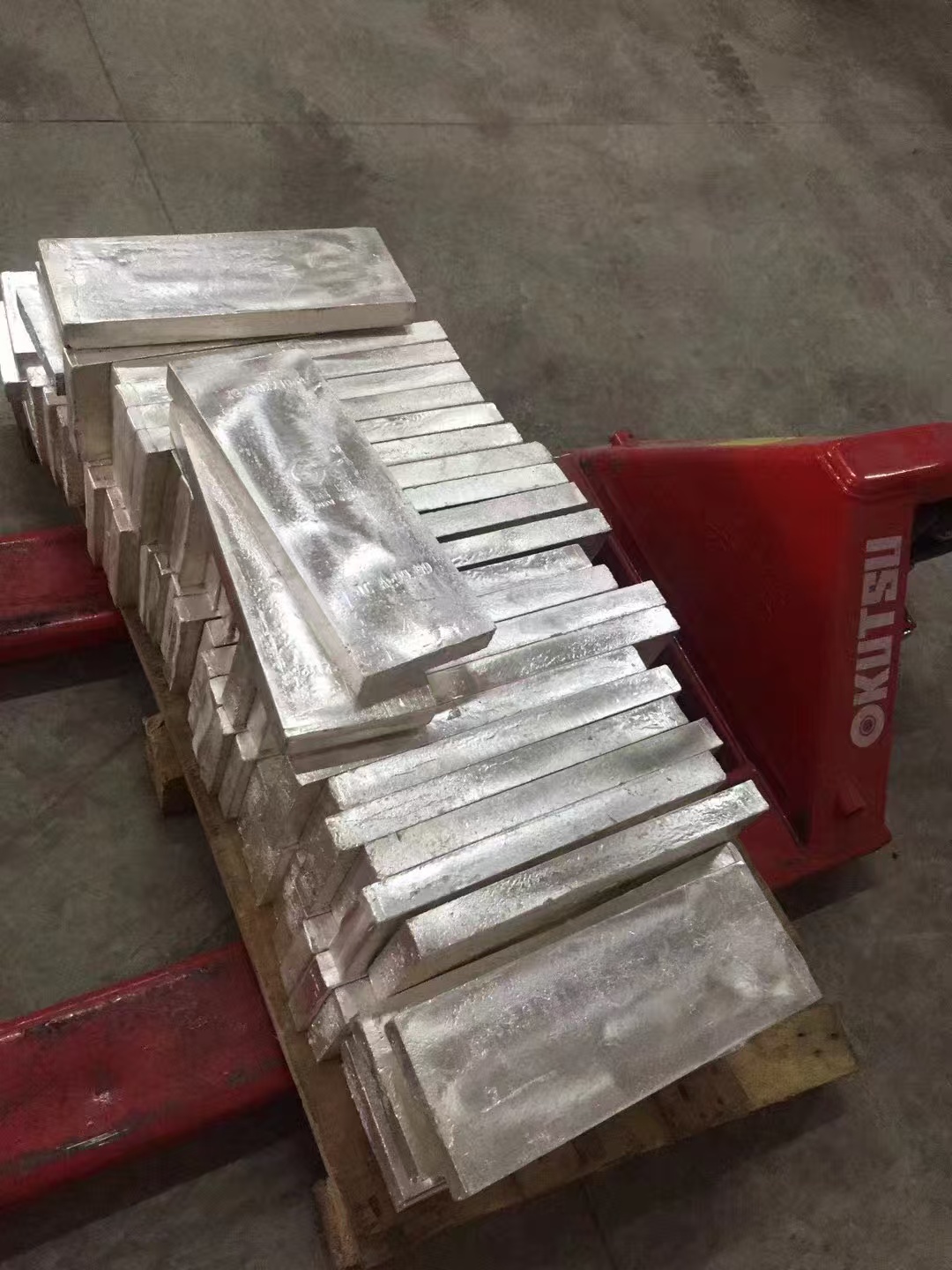 吉林金银回收银浆镀金镀银电子厂废料