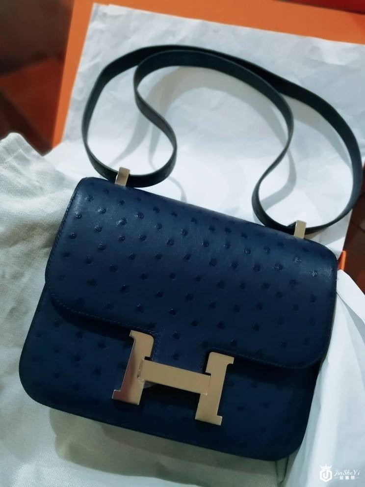 二手奢侈品回收商收二手爱马仕包包吗？