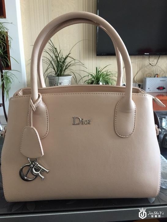 二手迪奥链条包包回收多少钱