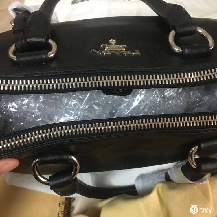 普拉达杀手包回收多少钱