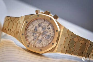 黄金回归-爱彼Audemars Piguet皇家橡树计时腕表26320