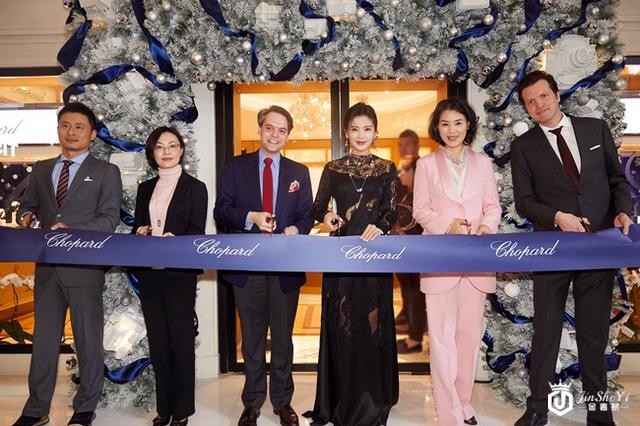 刘涛来杭为杭州大厦Chopard萧邦精品店焕新隆重启幕
