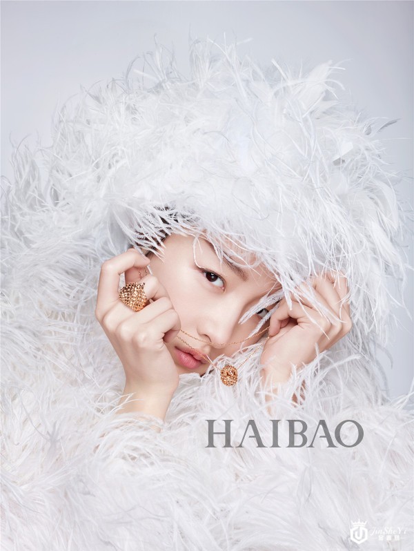 周冬雨拍摄宝诗龙 (Boucheron) 时尚大片