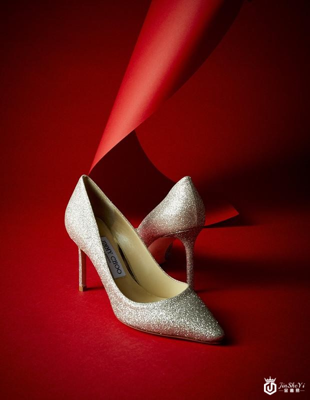 欧洲知名奢侈品在线零售商 Mytheresa 春节诚意献礼