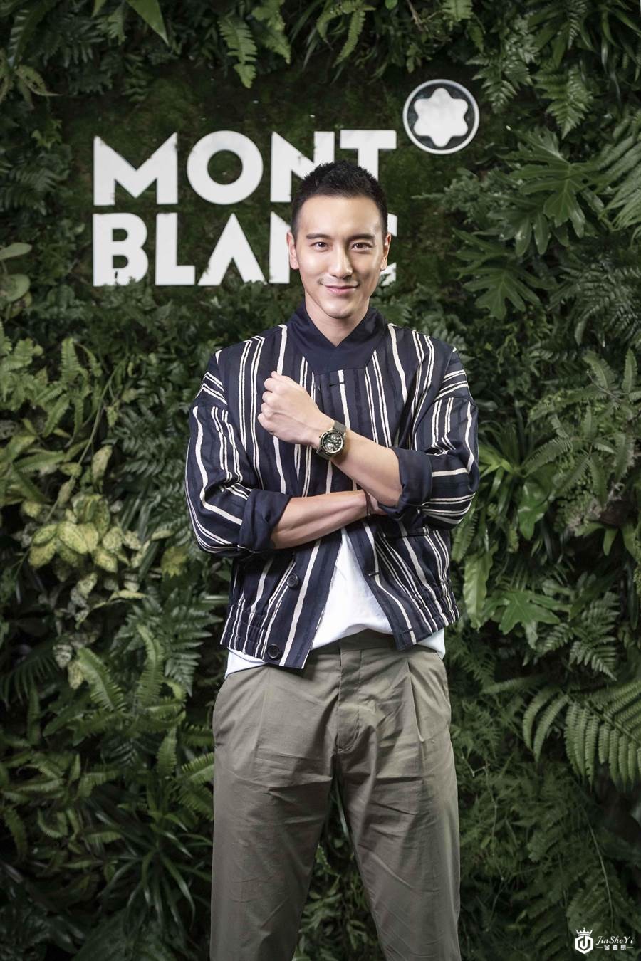 「太阳王子」王阳明不负Sunny之名，出席万宝龙1858系列新表发表会，带来久违的阳光，佩戴他自购的万宝龙1815系列Geosphere腕表。（Montblanc提供）