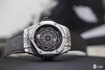 宇舶表要“专治”文艺青年