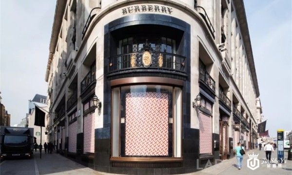 奢侈品手袋便宜20%，英镑疲软中国游客激增