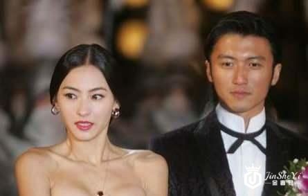 张柏芝为养家开奢侈品店，与谢霆锋门店相隔百米