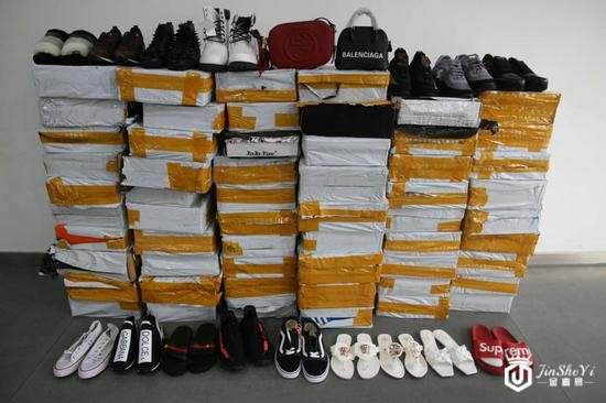 ▲海关查获的假冒品牌产品。