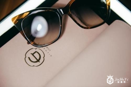 中国奢侈品行业新秀姬存希&mdash;&mdash;更懂年轻一代的新奢引领者