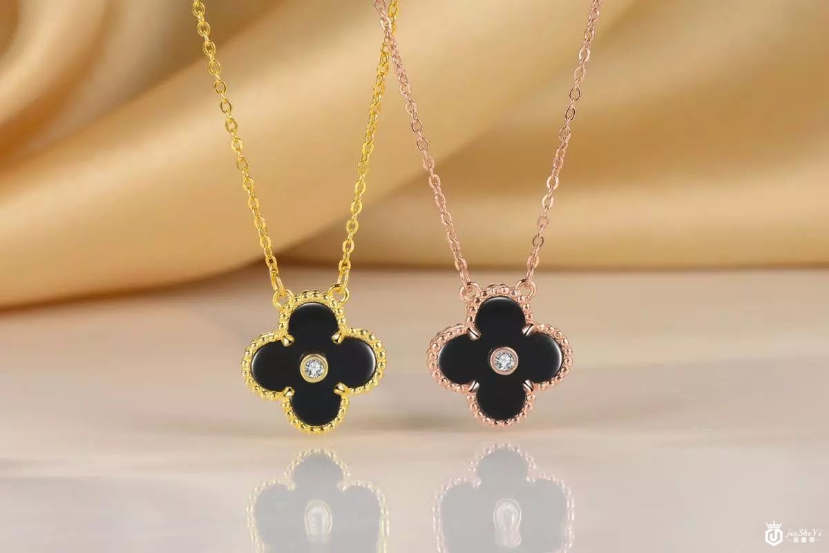 鉴定你最奢华的幸运符——梵克雅宝四叶草珠宝 鉴定你最奢华的幸运符——梵克雅宝四叶草珠宝