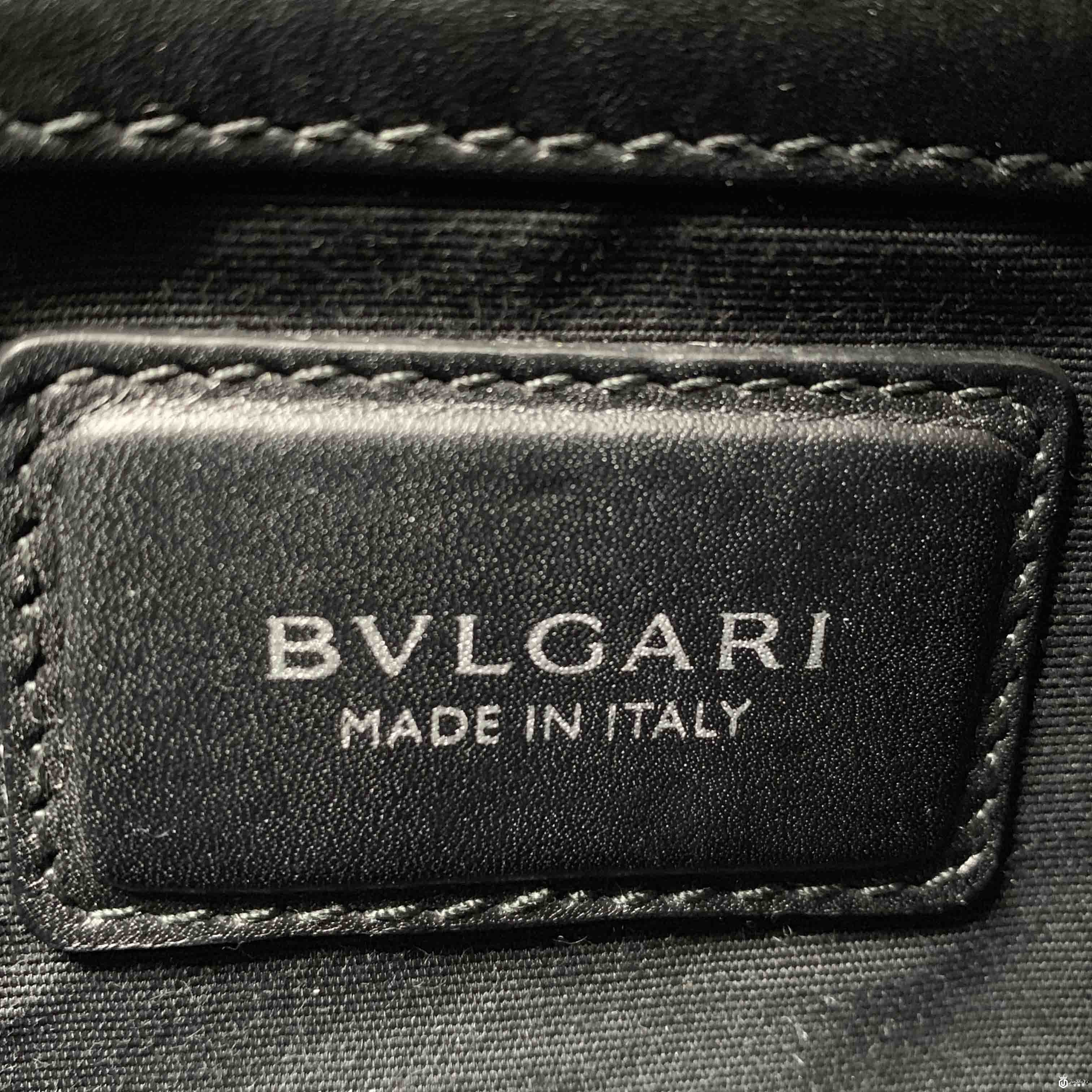 打&ldquo;蛇&rdquo;打七寸：宝格丽蛇头包真假鉴别