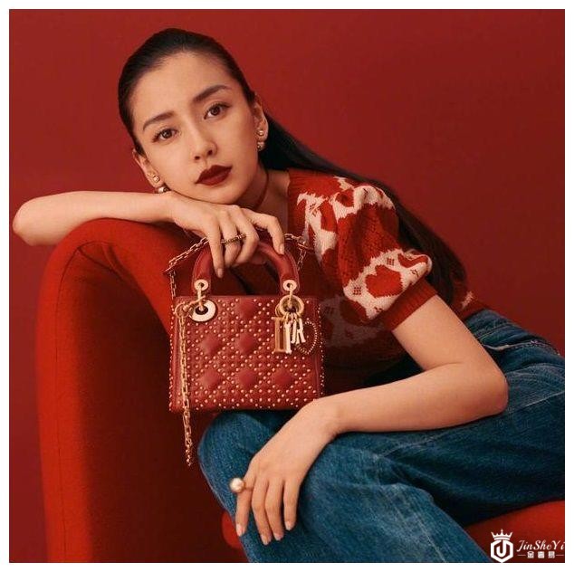 Angelababy代言奢侈品迪奥大片一出，网友：丑黑没气质