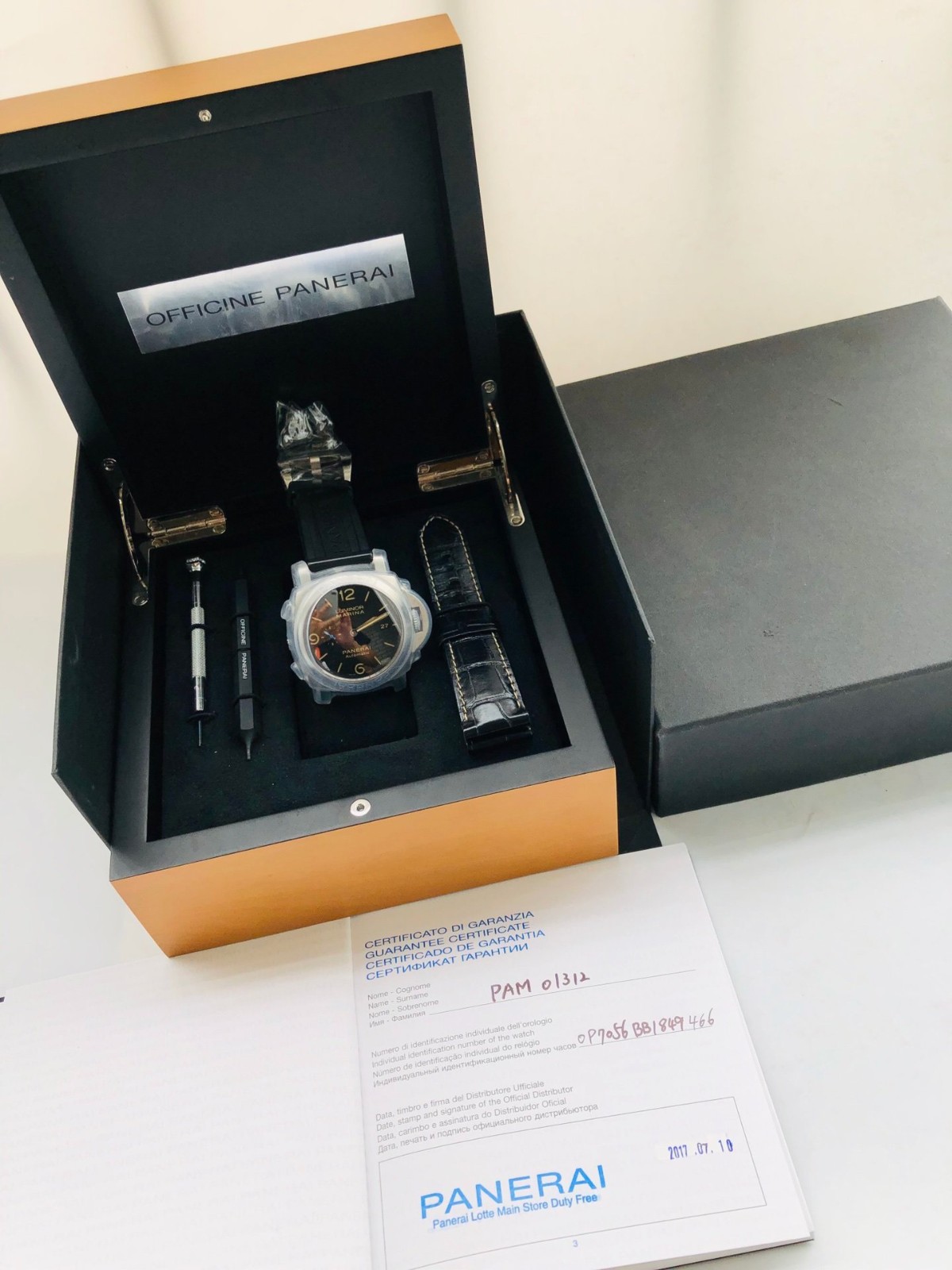 沛纳海男士机械手表PAM01312图3