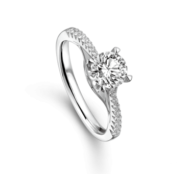 六福珠宝Love Forever爱恒久系列18K金情侣挂坠/串饰及礼盒套装