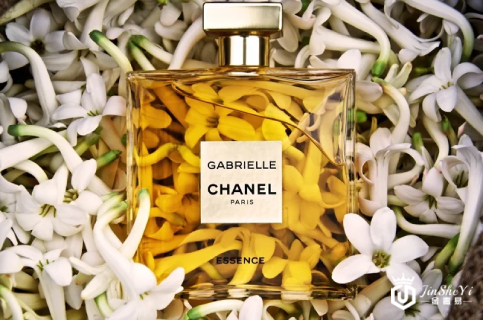 绽放金色光彩！香奈儿「嘉柏丽琉金香水」花香彰显活力