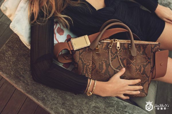 蔻依 2020040104142009567