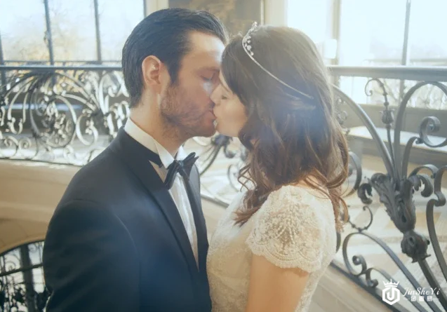 chuamet新婚戒为爱加冕婚,浪漫爱情故事才刚刚开始 chuamet新婚戒为爱加冕婚,浪漫爱情故事才刚刚开始