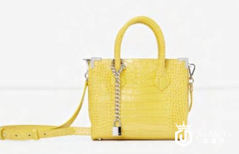 超模奚梦瑶 携手2019春夏新缪斯