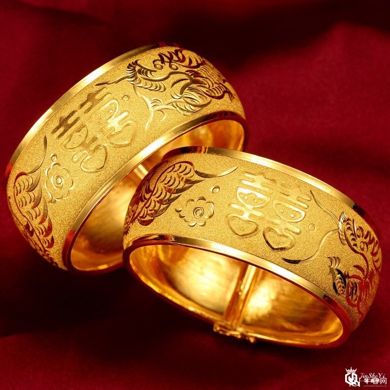 一克金手镯回收多少钱？