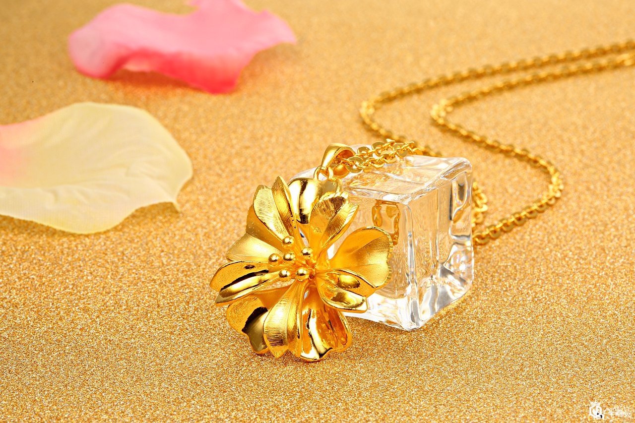 硬金回收的价格