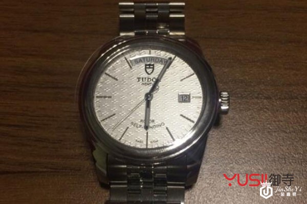 一两万买什么手表合适 帝舵m56000-0003手表