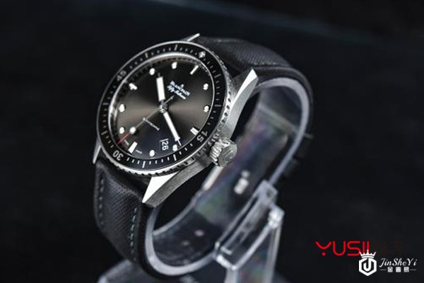 宝珀五十噚系列5071-1110-B52A手表回收