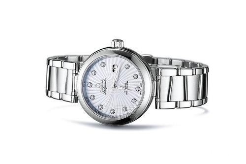 深圳欧米茄碟飞系列425.30.34.20.51.001手表回收价高吗？