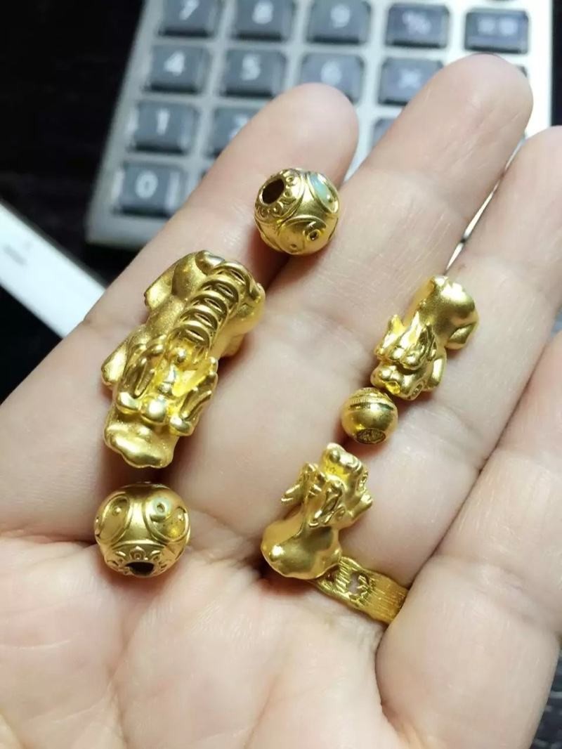 丹东黄金手镯回收可以回收了！图2