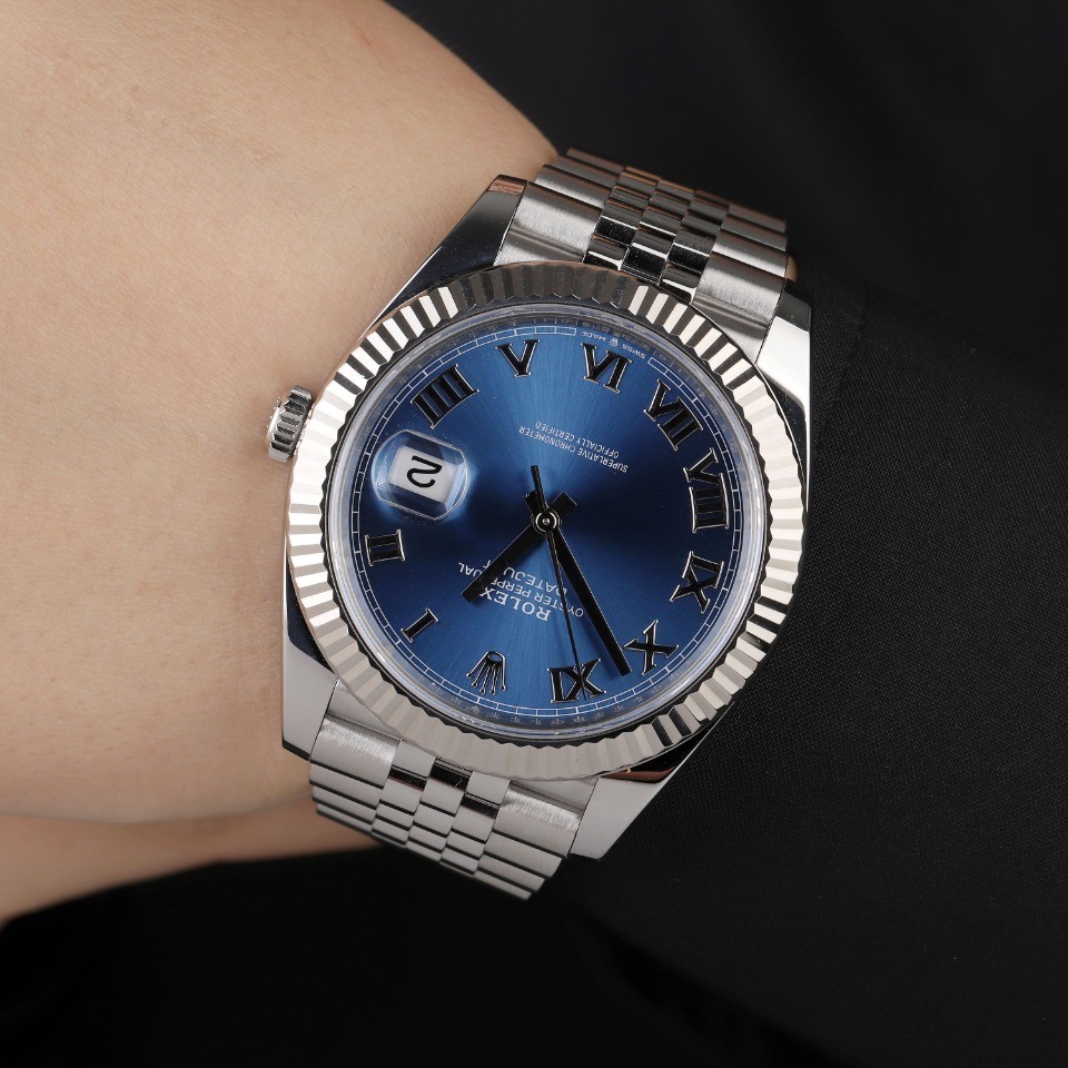 娄底劳力士黑水鬼手表回收多少钱？图2