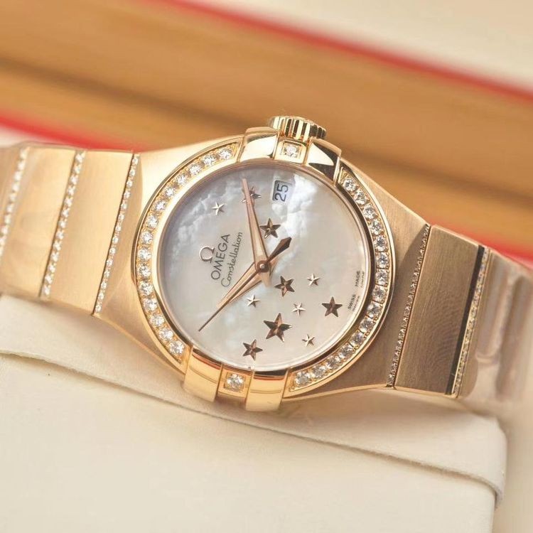 金华碟飞系列回收手表值多少钱?图2