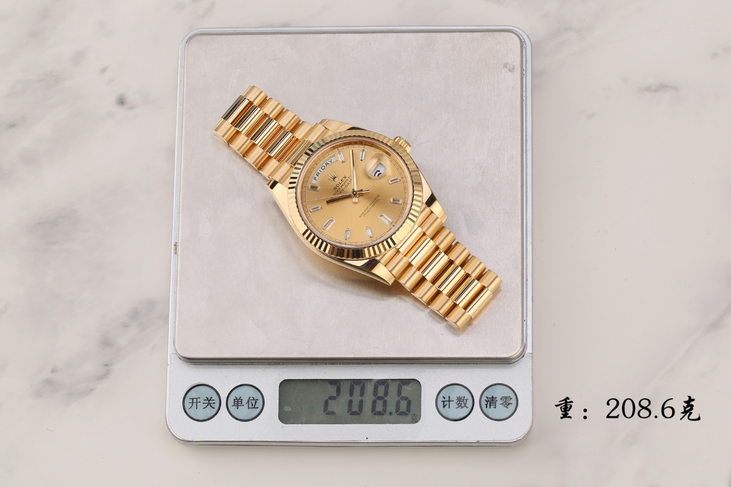 池州劳力士蓝水鬼手表回收大概多少钱有什么不同？图2