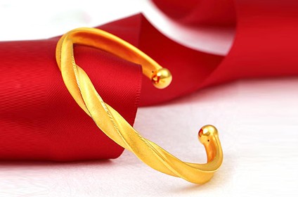 今日黄金回收多少钱1克价格多少