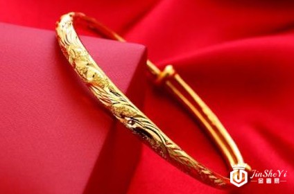 回收黄金手镯戴多少克合适