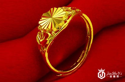 带了一年的金戒指回收大概多少钱