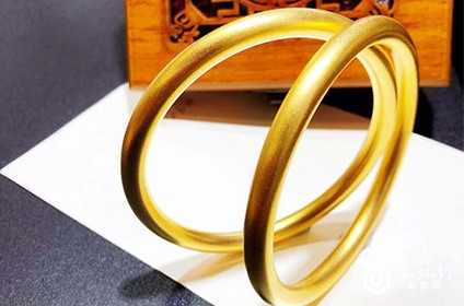 现在黄金回收价是多少钱一克9999黄金手镯
