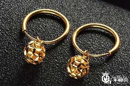 黄金耳饰变形弯曲可以回收吗