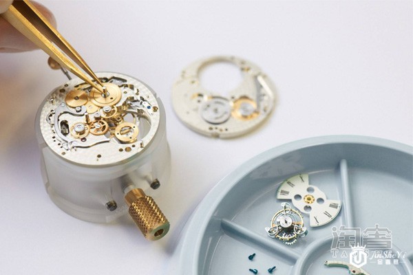 给萧邦手表上发条