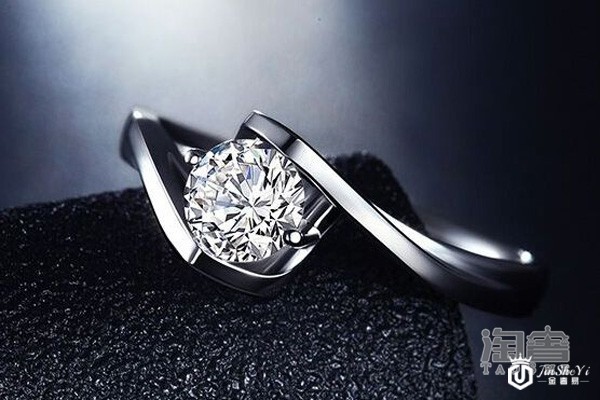 一克拉圆形钻戒