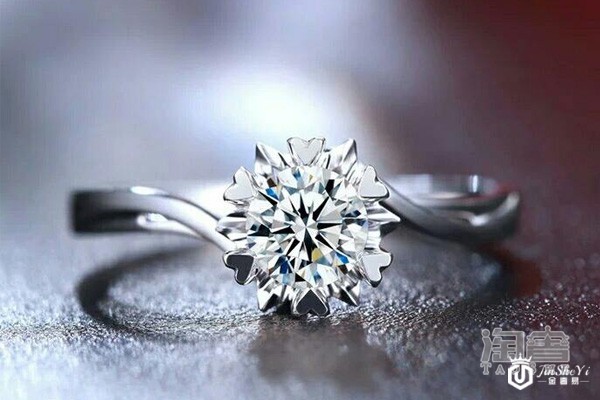 钻戒用什么清洗会亮 教你钻戒的正确清洗办法 钻戒用什么清洗会亮 教你钻戒的正确清洗办法