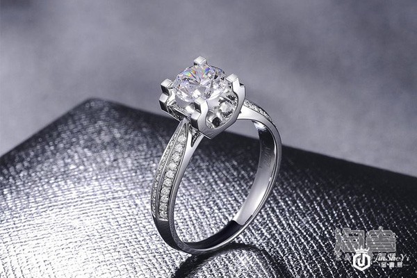 1万块的钻戒回收多少钱,这个钻戒回收价格出乎你预料 1万块的钻戒回收多少钱,这个钻戒回收价格出乎你预料