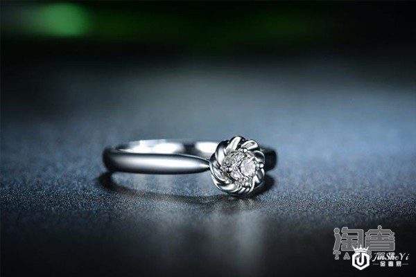 1万块的钻戒回收多少钱,这个钻戒回收价格出乎你预料 1万块的钻戒回收多少钱,这个钻戒回收价格出乎你预料