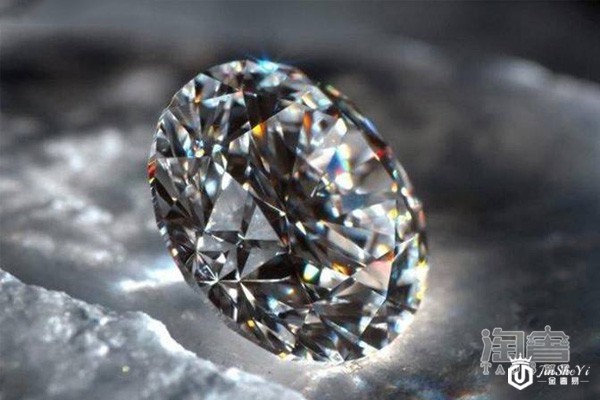 真假难辨,今天就教你钻石鉴定小诀窍 真假难辨,今天就教你钻石鉴定小诀窍