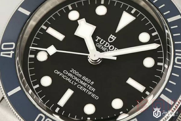 网上回收和实体店回收哪个更好