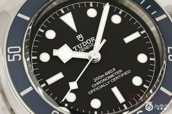 网上回收和实体店回收哪个更好