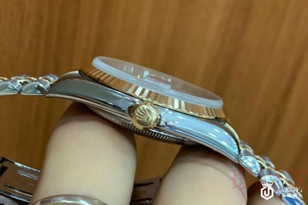 正规名表回收有哪些流程服务