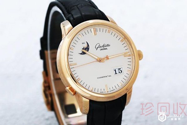 带了2年的手表回收价值还高吗 