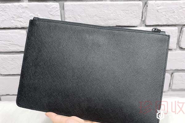 prada三合一包二手回收能不能高价得看它