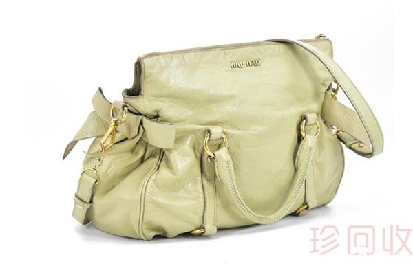 回收miumiu女包价格会超原价吗