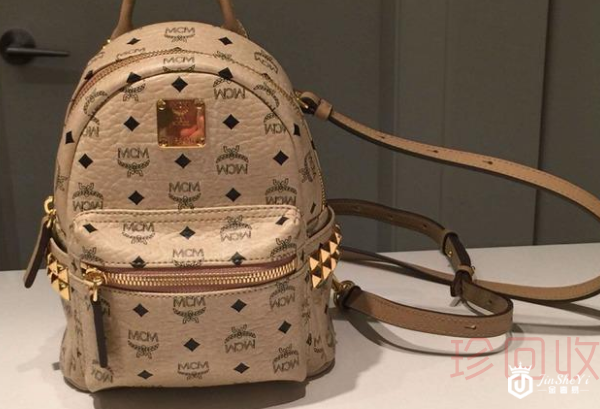 mcm双肩包二手回收价格多少引争议